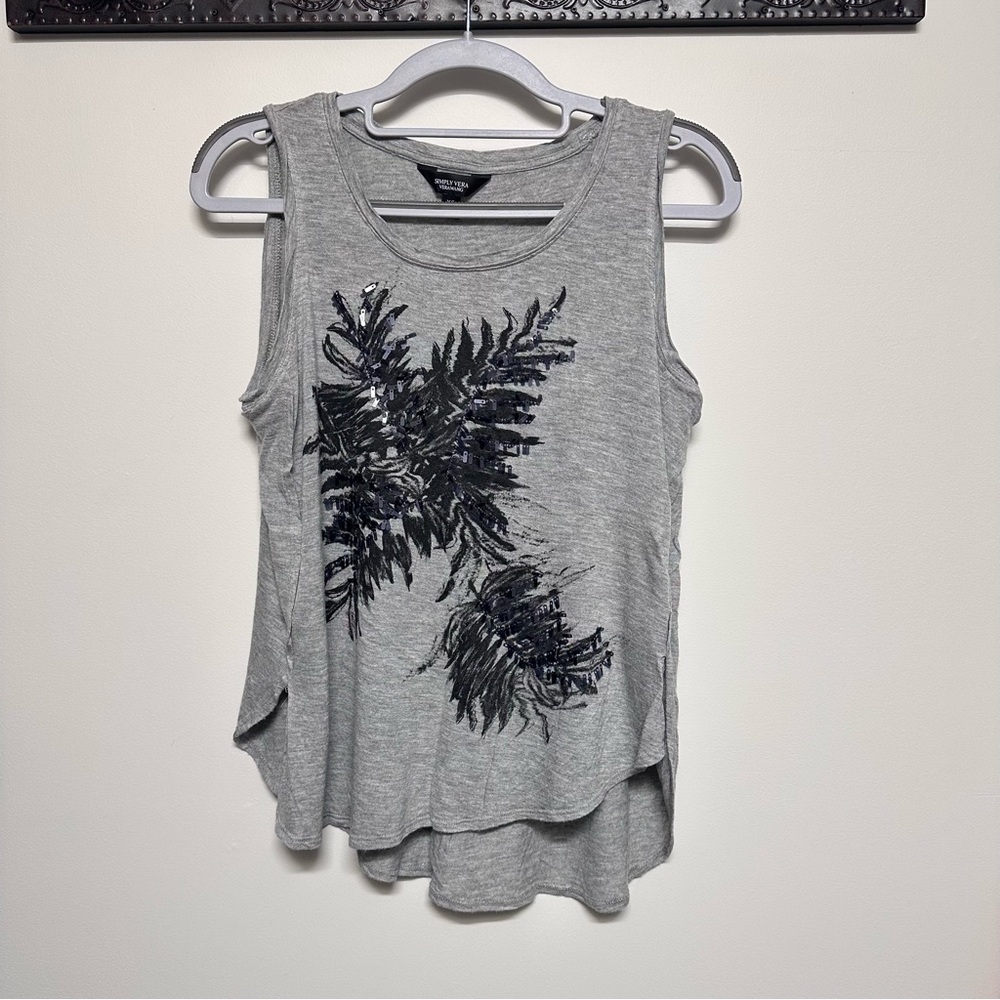 Simply Vera Wang Gray Palm Black Sequin Tank Top